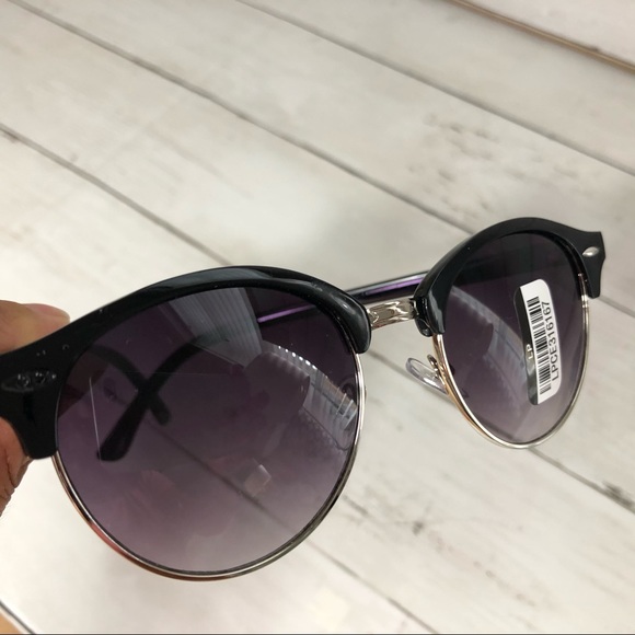 Accessory Bundle. Silver Cuff Bracelet Sunglasses - Picture 5 of 11